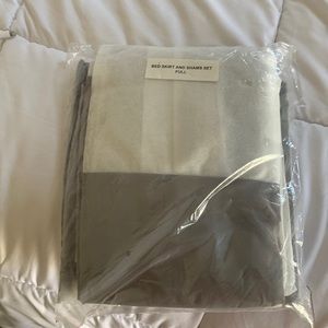 Bed skirt and sham set